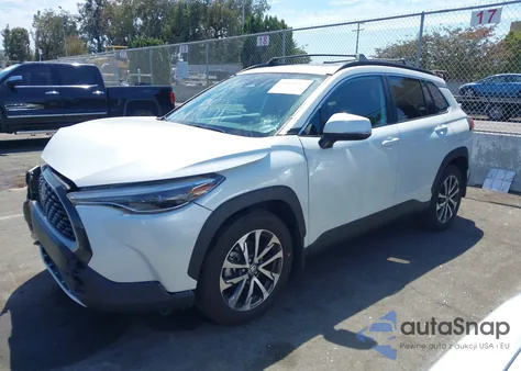 2024 Toyota Corolla Cross Xle from USA, damaged, VIN 7MUDAABG8RV084826